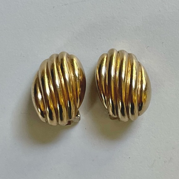 Vintage Dior Earrings w/ Pouch - Picture 2 of 7